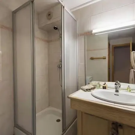 Spacious 3-bedroom Layout For Families Or Groups Apartment Courchevel